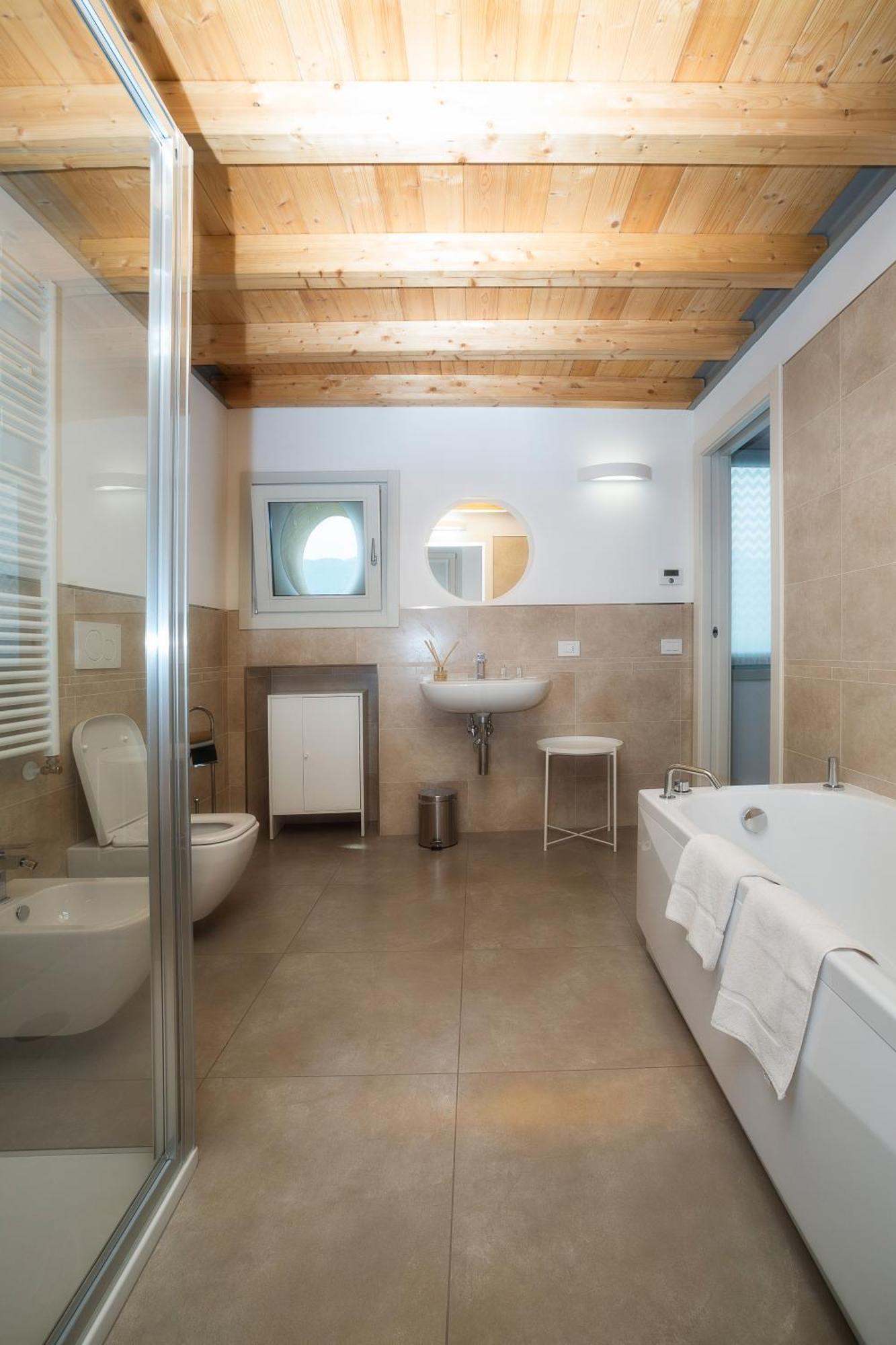 Lakefront Home Residenza Il Gallo In Riva Al Lago Pisogne Bagian luar foto