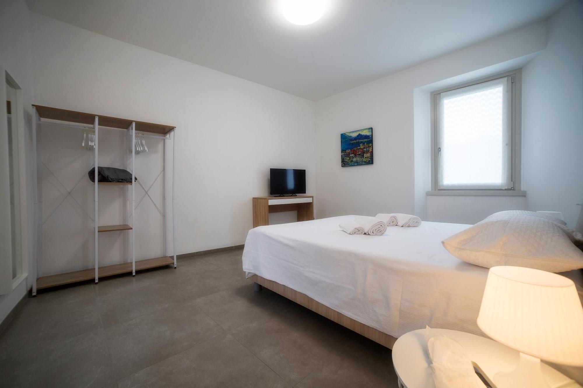 Lakefront Home Residenza Il Gallo In Riva Al Lago Pisogne Bagian luar foto